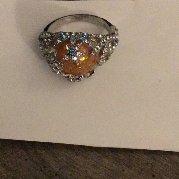 Ring - Picture 2 of 4